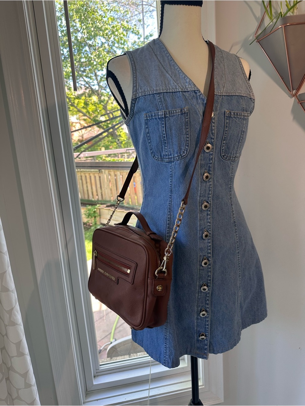 VINTAGE Y2K JUICY COUTURE Brown Leather Crossbody Shoulder Camera Bag Purse Gold